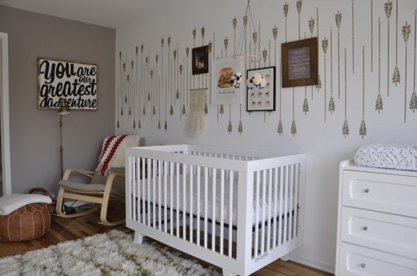 Cómo elegir la iluminación y pintura para una habitación de bebé